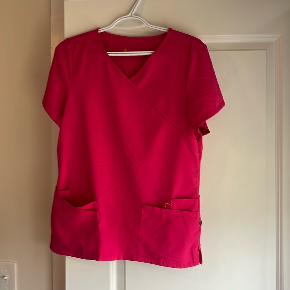 EUC Urbane hot pink scrub top